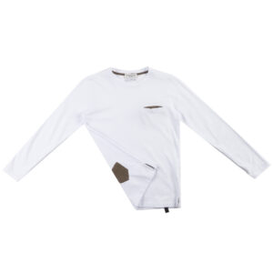 - T-shirt